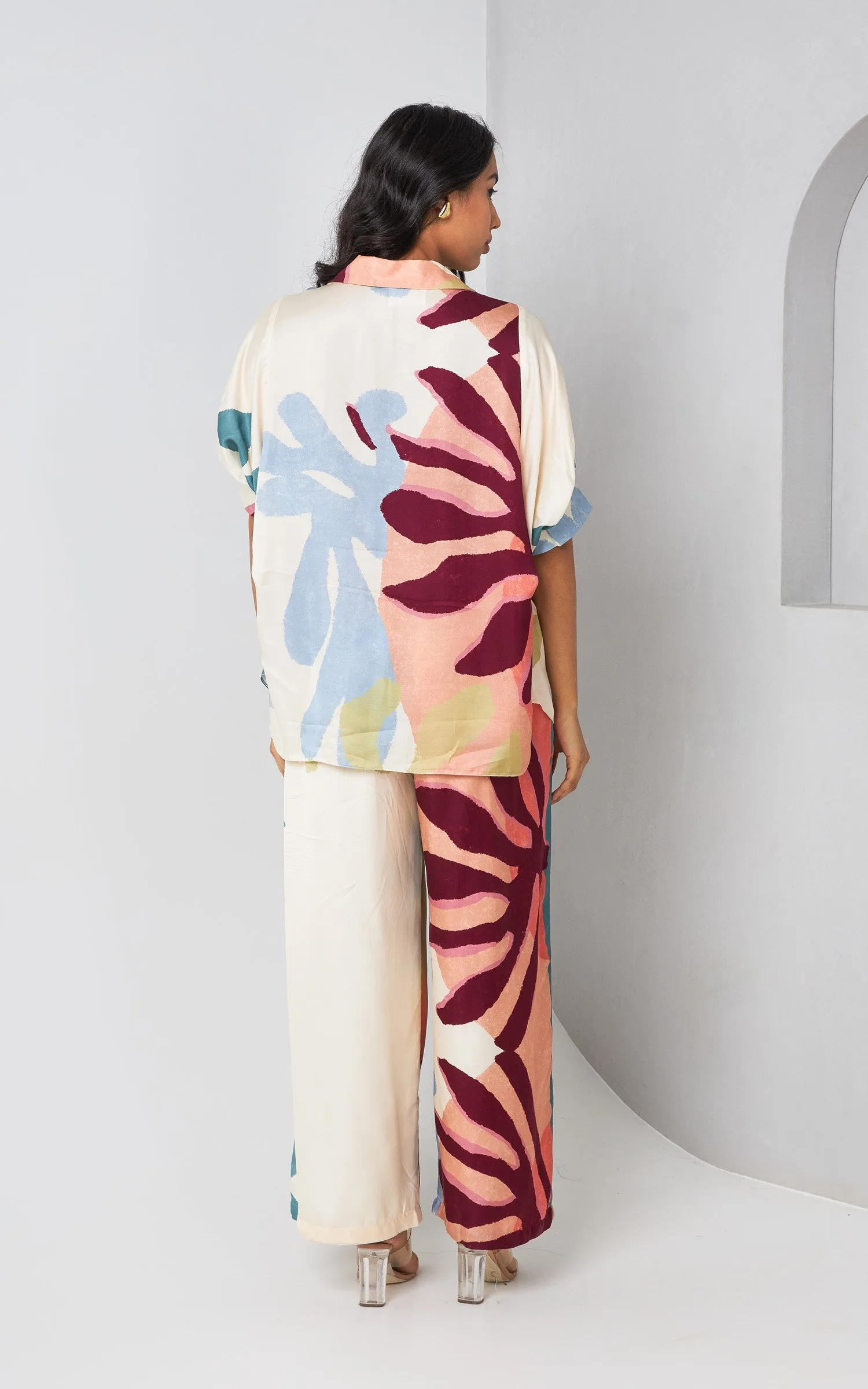 Abstract Printed  V Neck Top Set