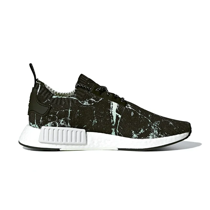 [BB7996] Adidas NMD R1 Primeknit Men's Shoes