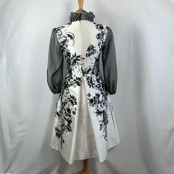 Giambattista ValliBlack and White Floral Dress With Ruffle Trim