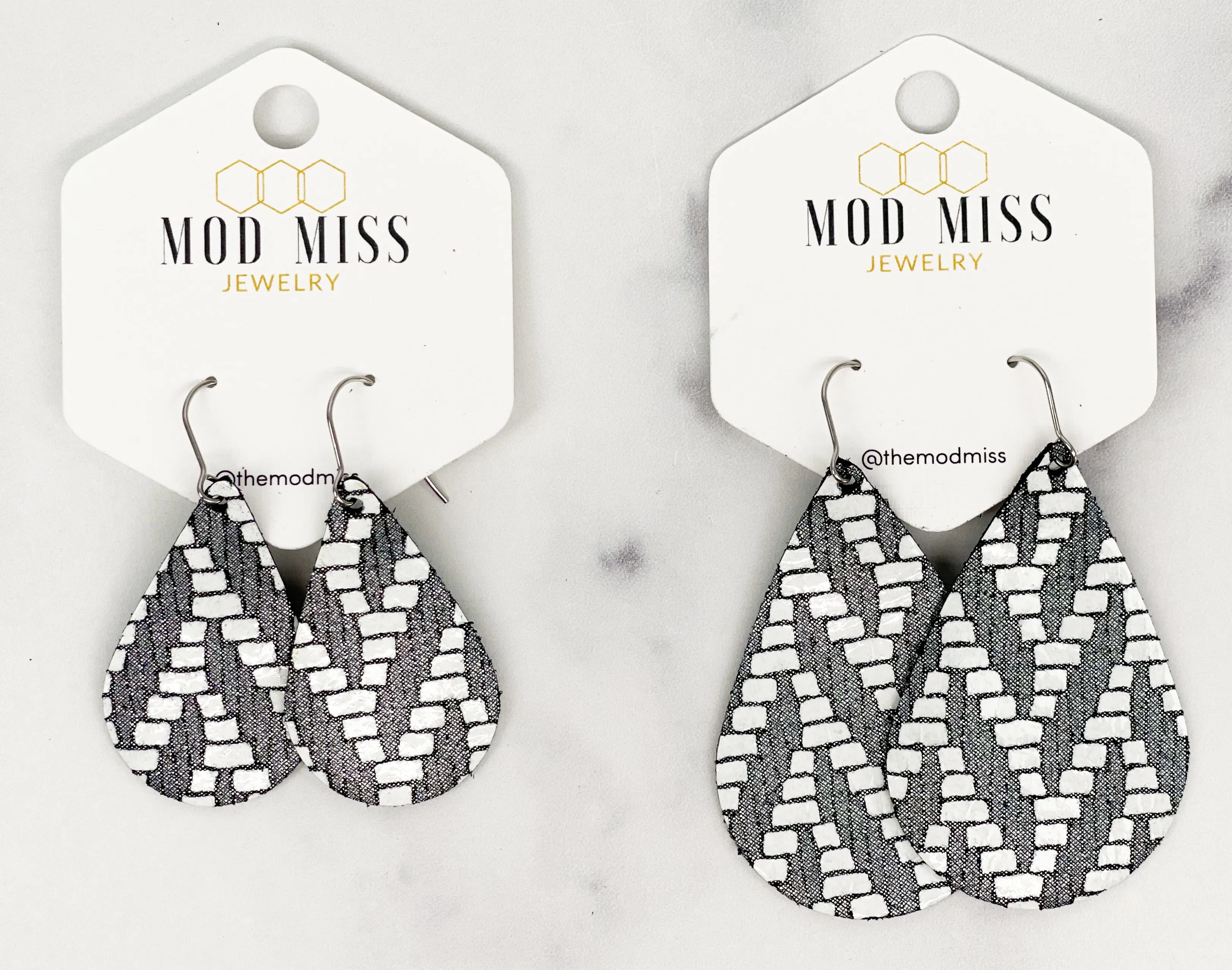 Leather Teardrop Earring Chevron Black & White