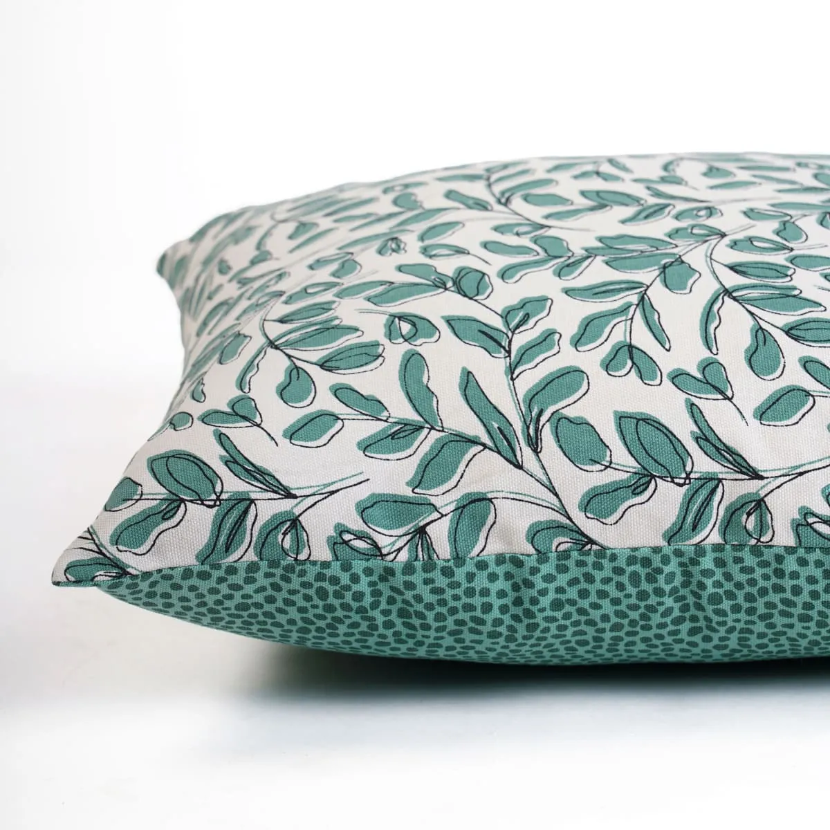 MODERN RETRO – Aqua Green reversible cotton throw pillow cover, leaf print