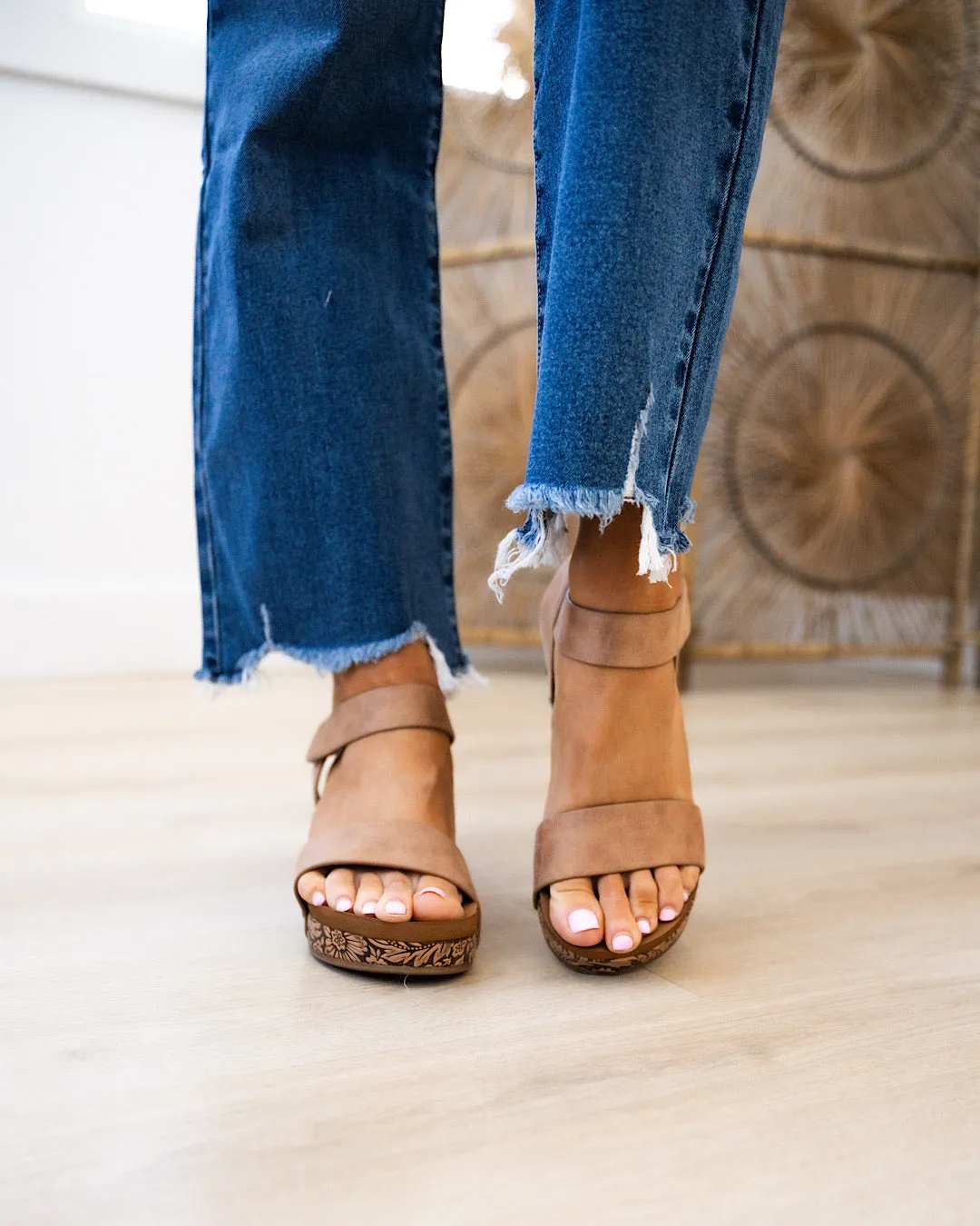 NEW! Very G Devon Wedge Sandals - Nude